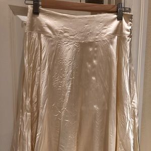 Zola Cream Skirt Size Small